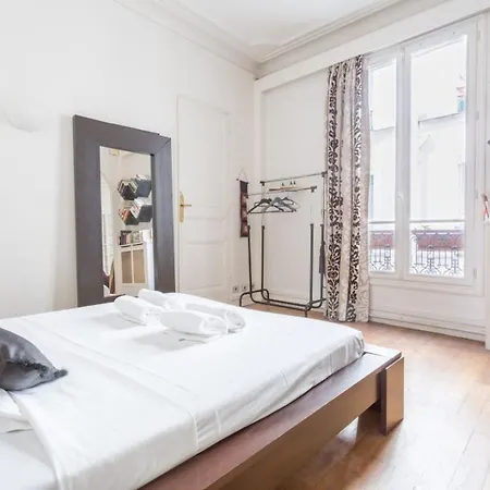 Appartamento Guestready - Très Bel Confortable Parigi